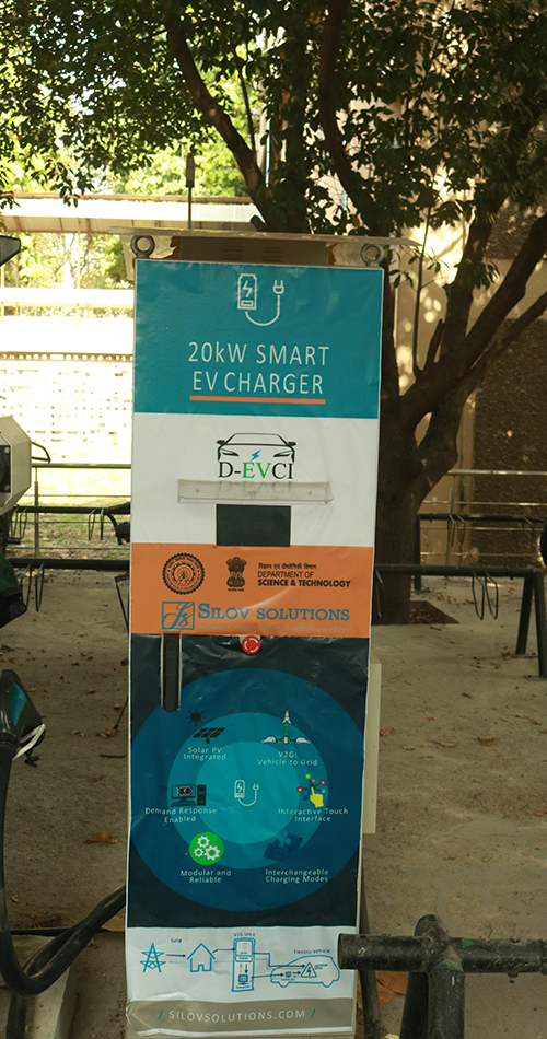 IIT Delhi Develops Environmentally Friendly, Easily Scalable, Smart and Modular Electric Vehicle Charger